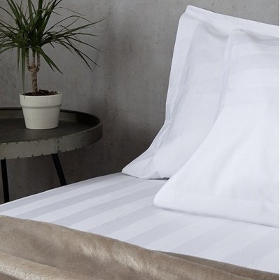 Sábana Hotel Super Doble Con Raso Raya 4,5cm Anesis 100% Algodón Peinado 300 Hilos 260x280